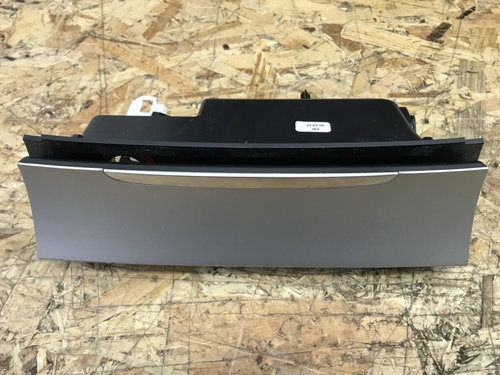 Scrumiera Volkswagen Passat B6 1.4 TSI DSG R-LINE combi 2010 (3C0863284)