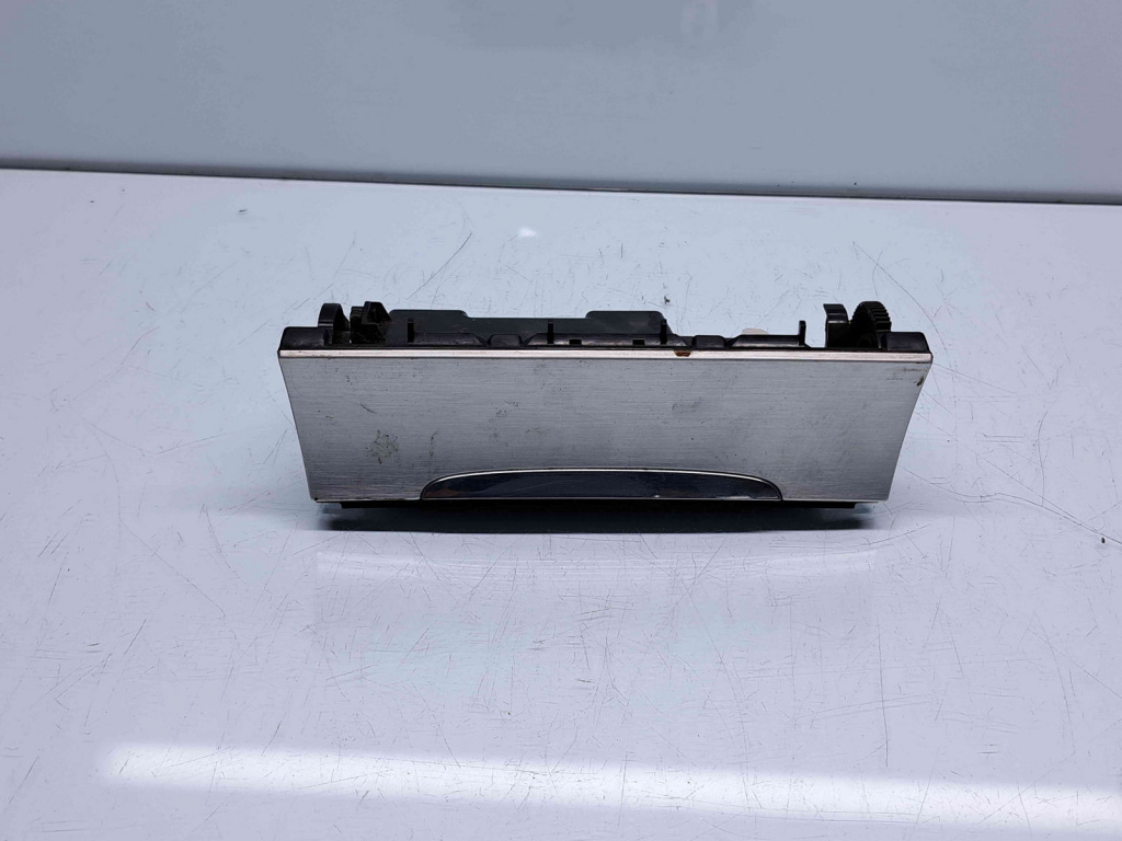 Scrumiera Volkswagen Passat B6 (3C2) [Fabr 2005-2010] 3C0863284