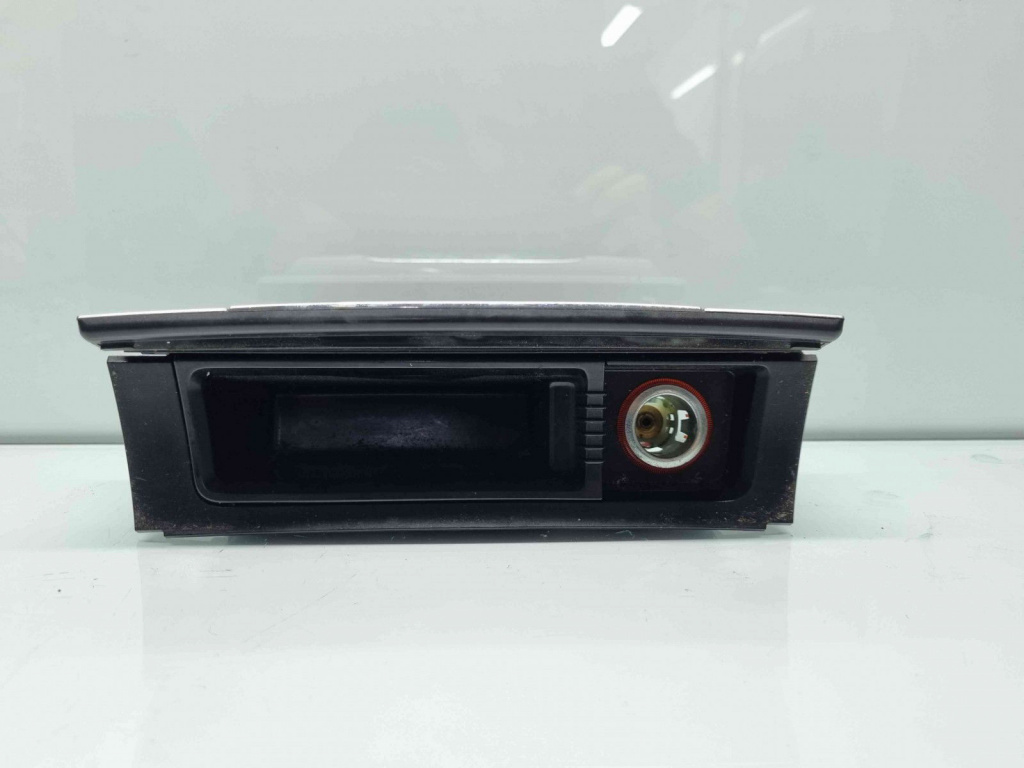 Scrumiera Volkswagen Passat B6 Variant (3C5) [Fabr 2005-2010] 8K0121403Q