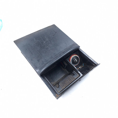 Scrumiera Vw Golf 4 1997-2004 1.9 Tdi Alh Motorina 1J0857961G