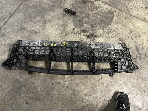 Scut bara fata Audi Q5 2.0 Motorina 2012, 8R0807233