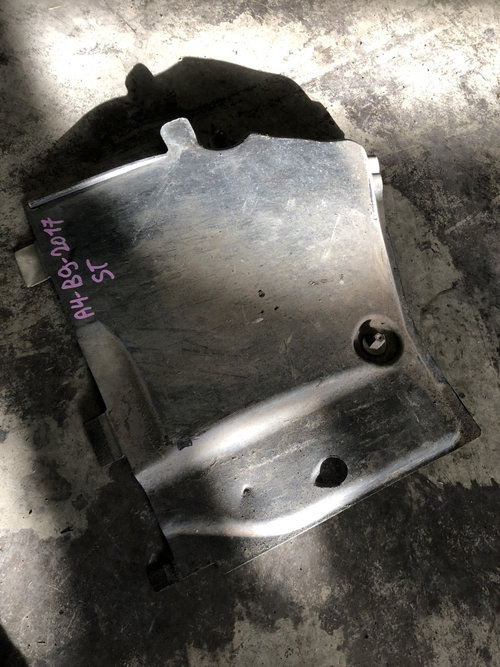 Scut bara stânga spate Audi A4 B9 2017