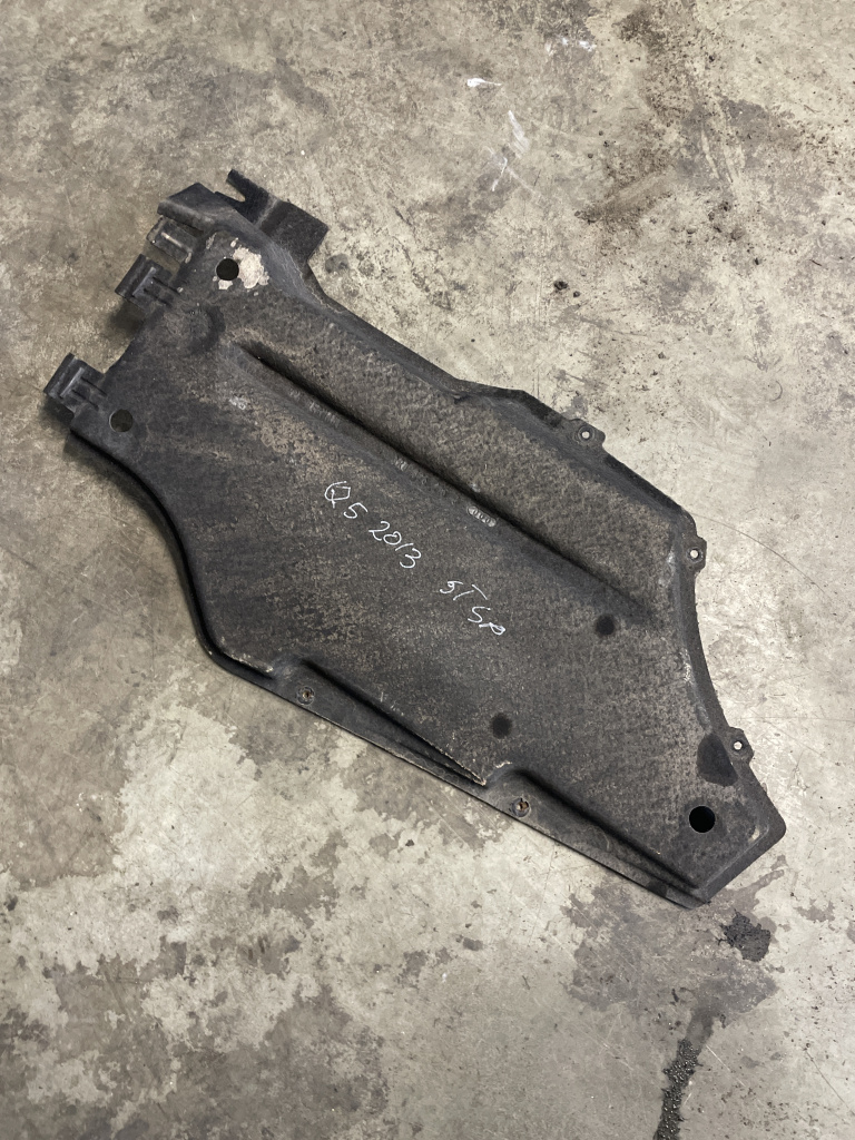 Scut bara stânga spate Audi Q5 2.0 Motorina 2013