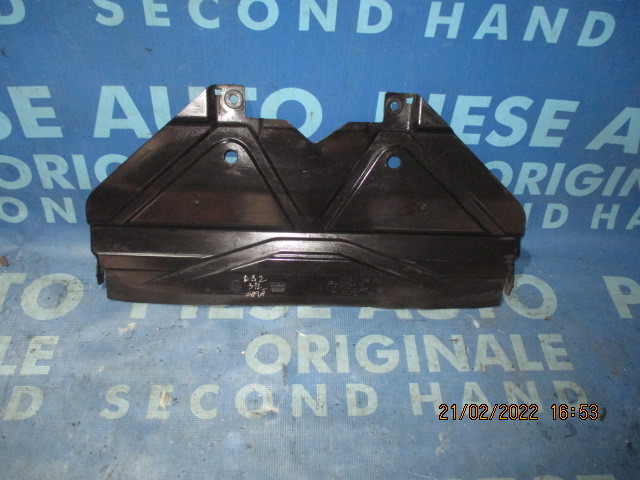 Scut BMW E92 2006; 7128503