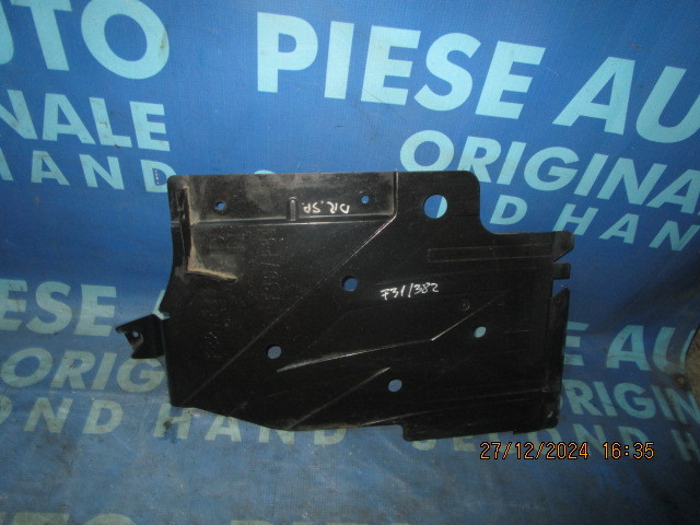 Scut BMW F31 ; 8062222 (spate)