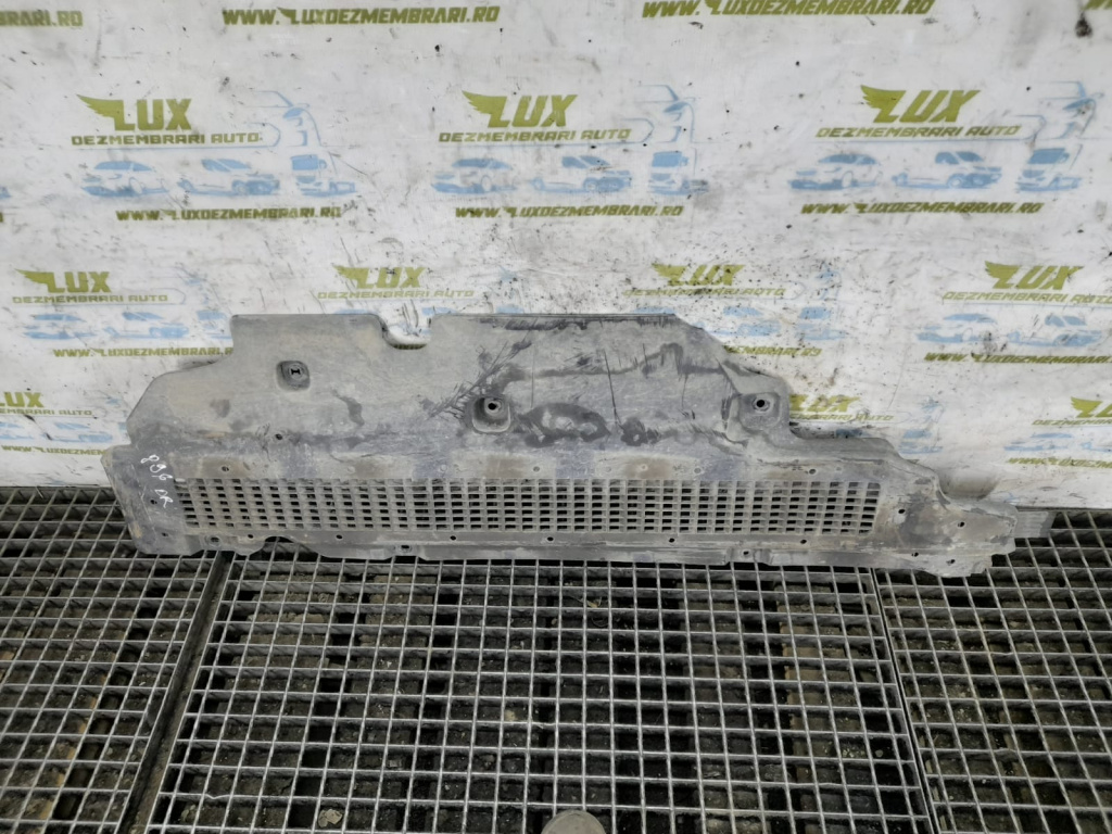 Scut caroserie dreapta 555286563R Renault Clio 4 [2012 - 2020] 1.5 dci K9K608
