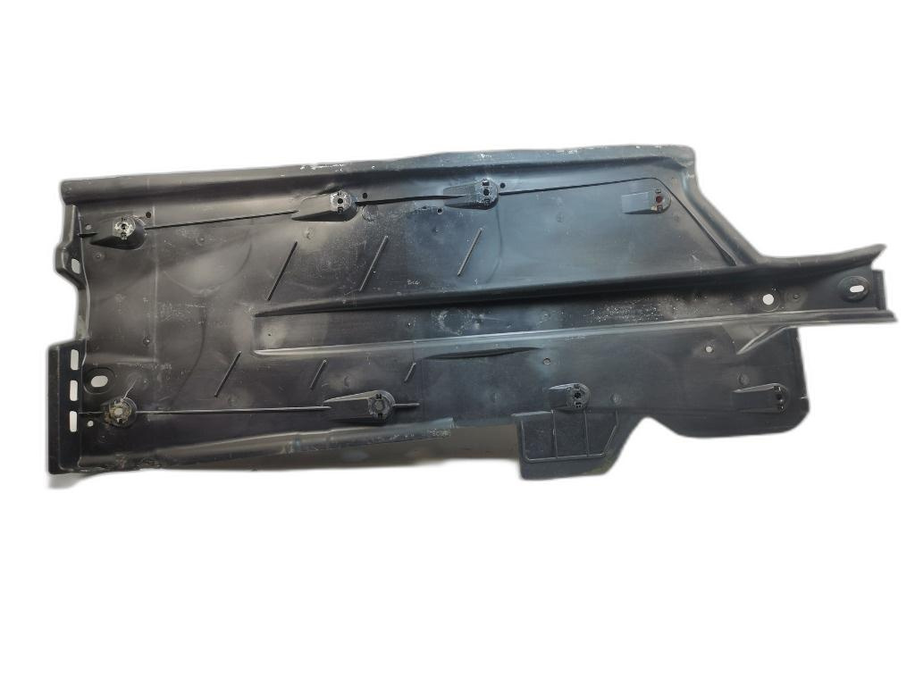 Scut caroserie stanga Skoda Roomster Praktik (5J7) 2008 1.4 TDI SKODA ROOMSTER Praktik (5J) [ 2007 - 2015 ] OEM 6Q7825201