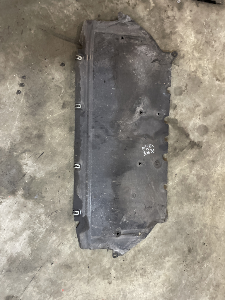 Scut cutie BMW Seria 5 G30 2.0 Motorina 2019, -