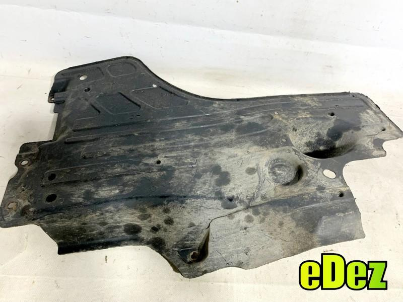 Scut lateral / caroserie dreapta spate Volvo XC60 (2008-2013) 31200365