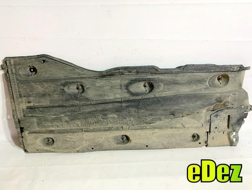 Scut lateral / caroserie stanga Volkswagen Golf 7 facelift (2017-2020) 5Q0825201L