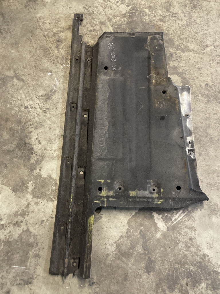 Scut lateral dreapta Audi Q5 2.0 Motorina 2013