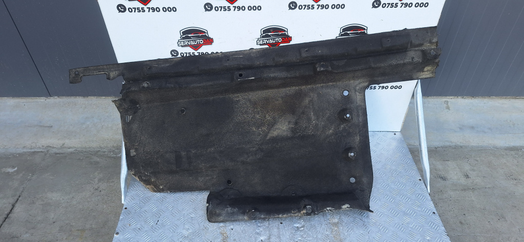 Scut lateral dreapta Audi Q5 facelift (2012-2017) [8R] 2.0 Motorina 2015, -
