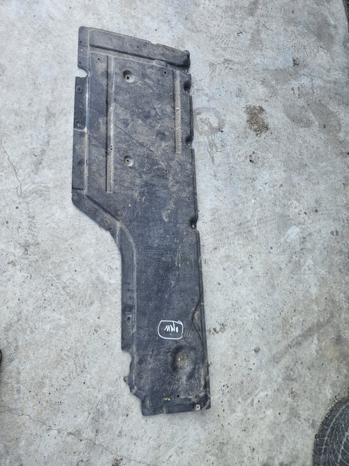 Scut lateral dreapta BMW Seria 5 E60 2.0 Motorina 2007, 748506