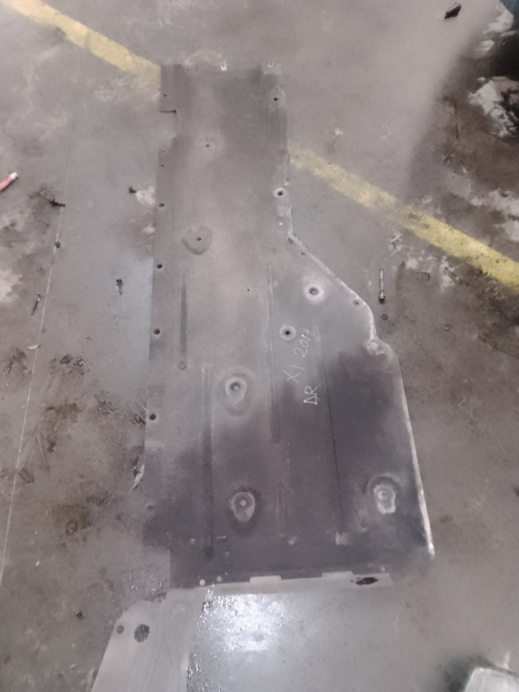 Scut lateral dreapta BMW X1 2014