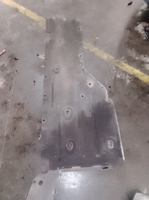 Scut lateral dreapta BMW X1 2014