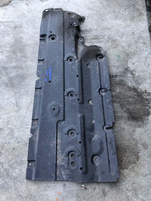 Scut lateral dreapta Dacia Sandero 3 2022