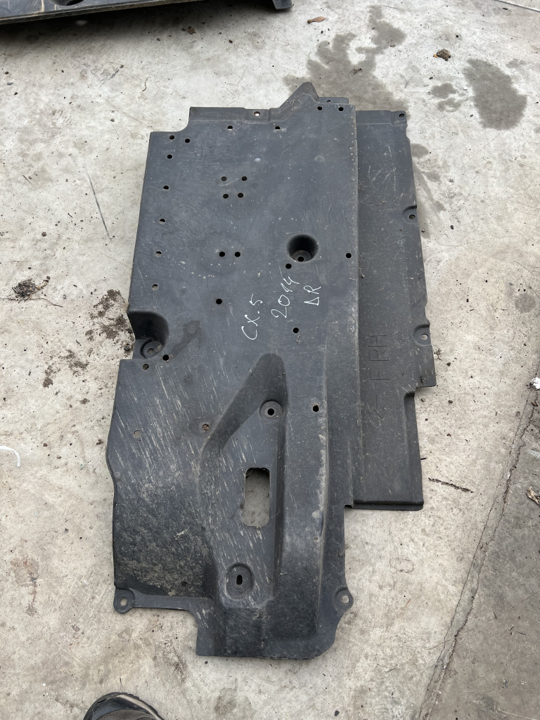 Scut lateral dreapta Mazda CX-5 - Motorina 2015, KD5356343