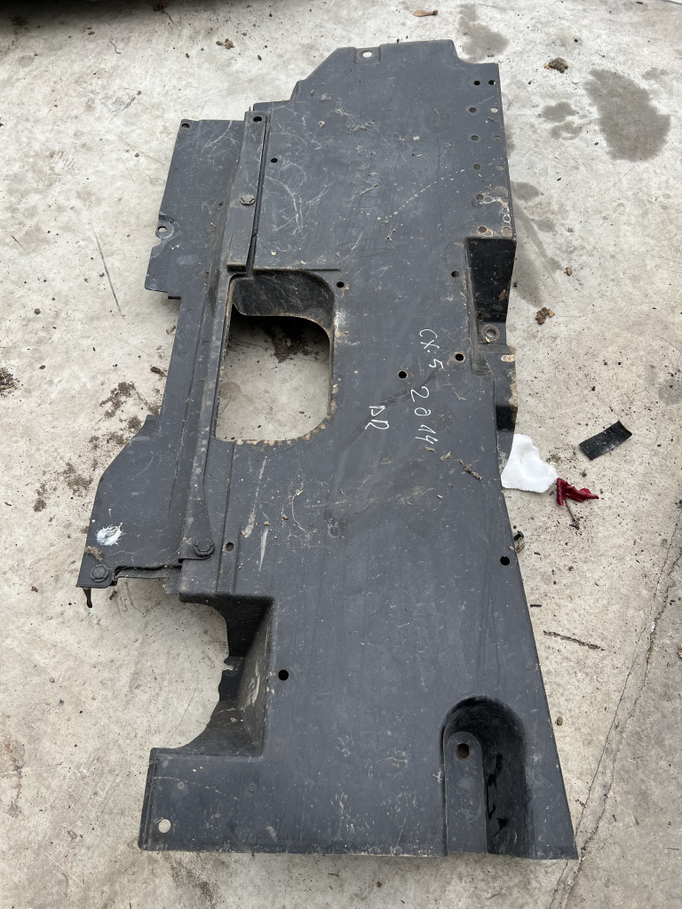 Scut lateral dreapta Mazda CX-5 - Motorina 2015, KD45561Z0