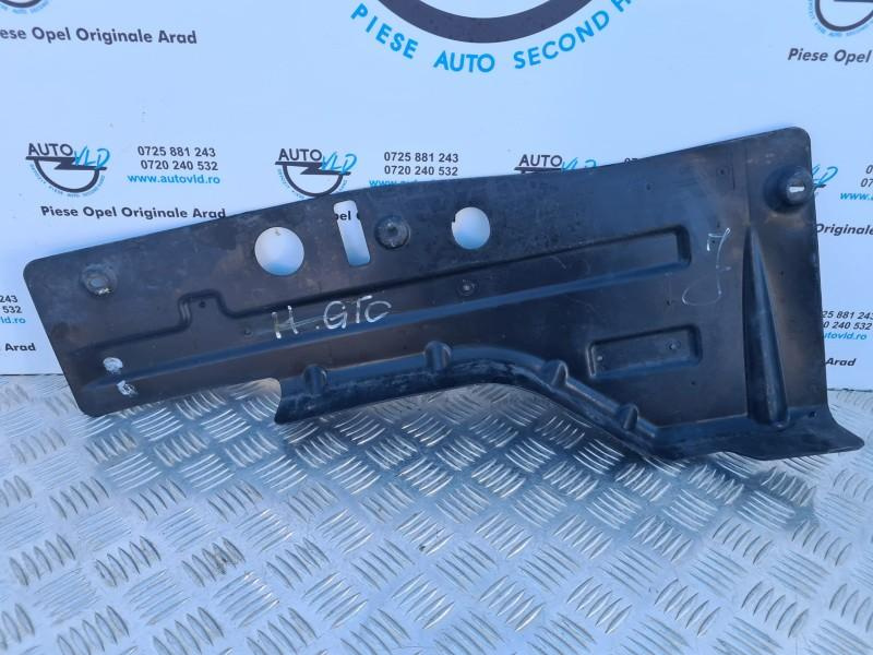 Scut lateral dreapta Opel Astra H GTC 2004-2007 13239610