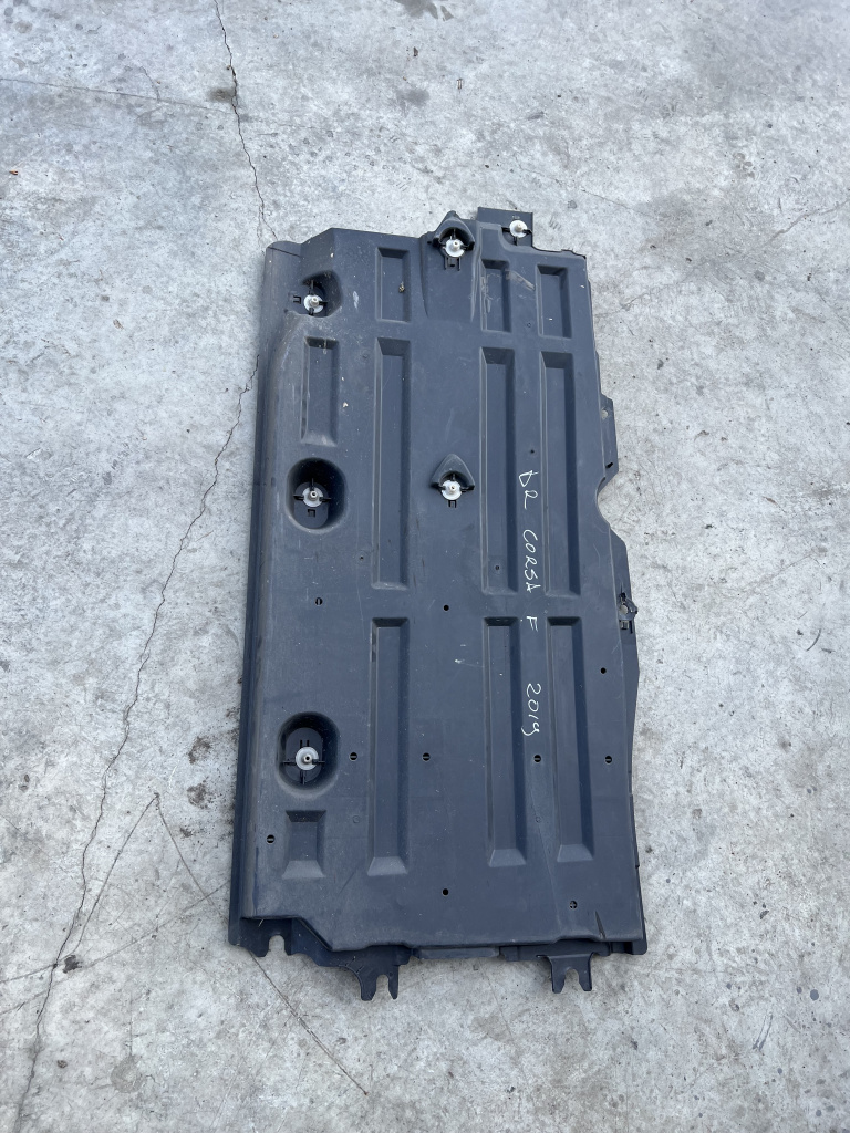 Scut lateral dreapta Opel Corsa F 1.2 Benzina 2019, 9823647580