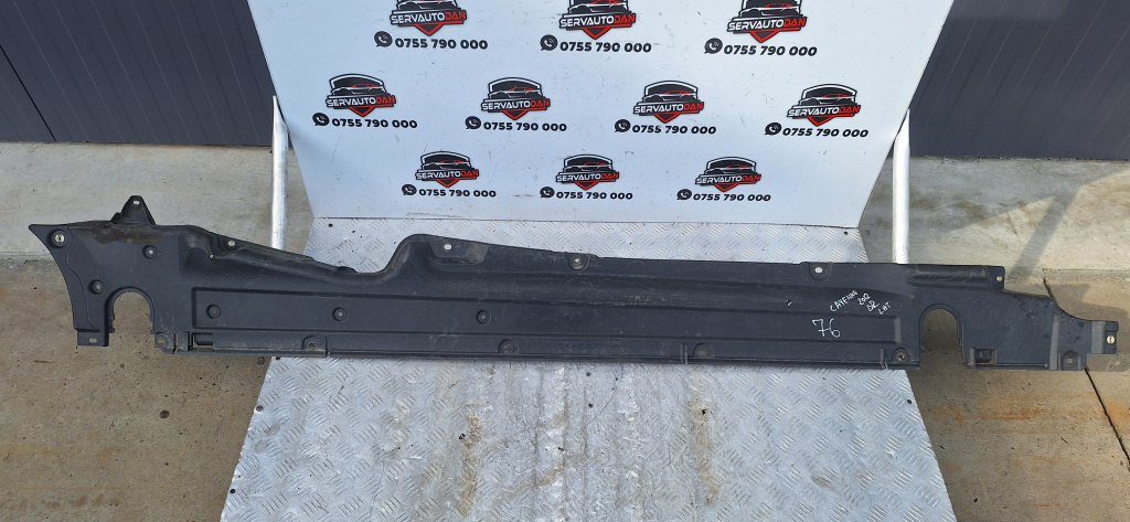Scut lateral dreapta Porsche Cayenne (2010-2014) 3.0 Motorina 2012, 7P0825212D