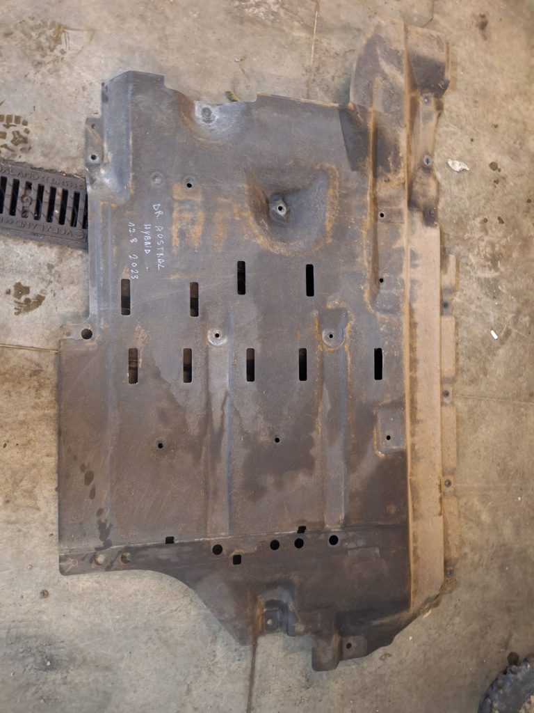 Scut lateral dreapta Renault Austral 1.2 Hybrid 2024, -