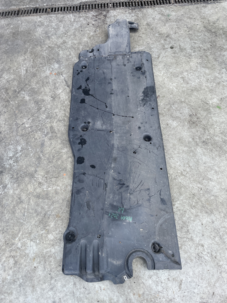 Scut lateral dreapta Seat ARONA 2021
