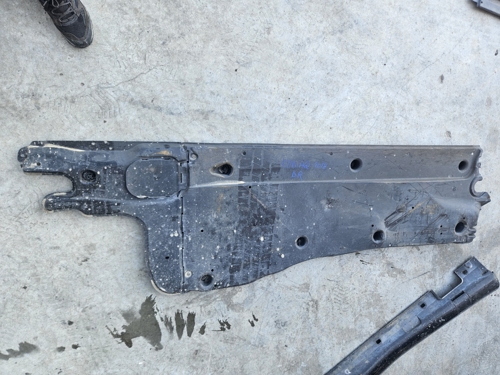 Scut lateral dreapta Skoda Kodiaq 2.0 Motorina 2019, 5QF825202C