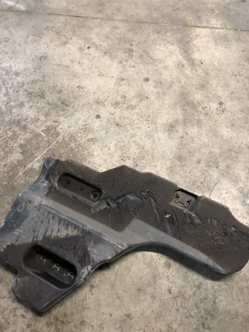 Scut lateral dreapta spate Dacia Duster 2021