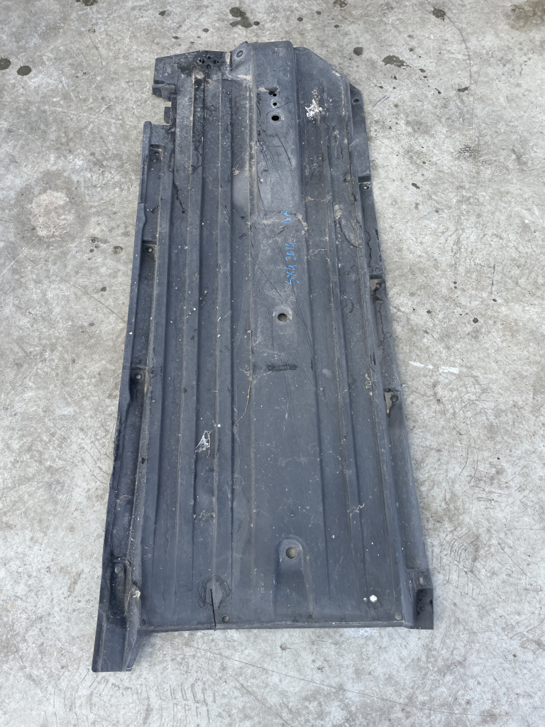 Scut lateral dreapta Suzuki SX4 1.6 Hybrid 2014