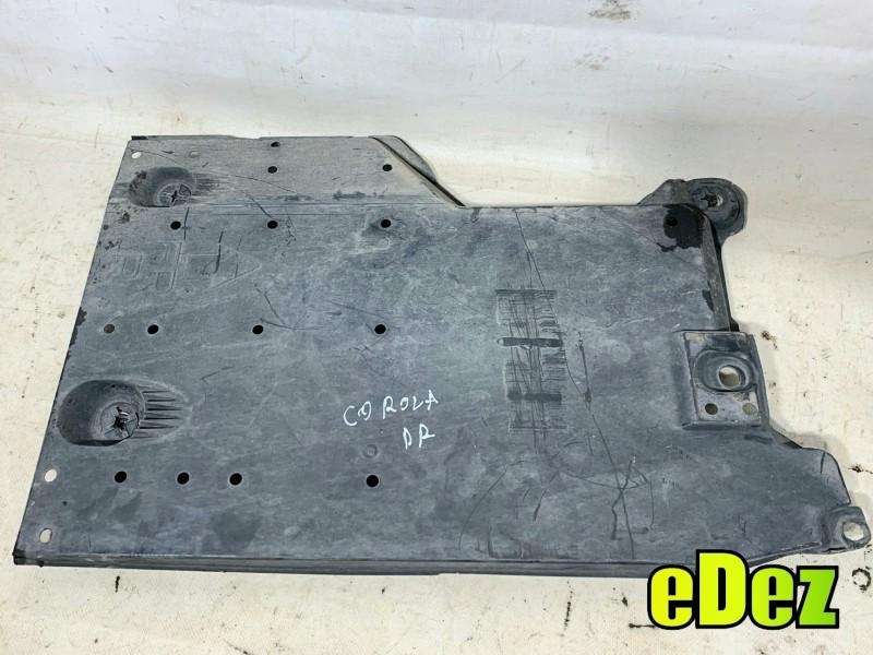 Scut lateral dreapta Toyota Corolla (2012-2018) 58165-02111
