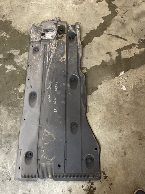 Scut lateral dreapta Volkswagen Golf 7 Break 2.0 Motorina 2015, -