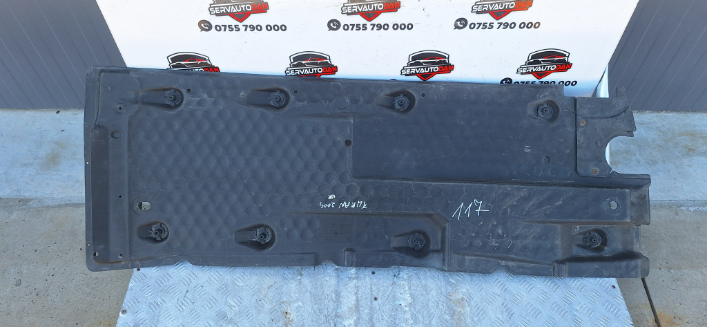 Scut lateral dreapta Volkswagen Touran (2003-2006) 1.9 Motorina 2004, 1K0825212K