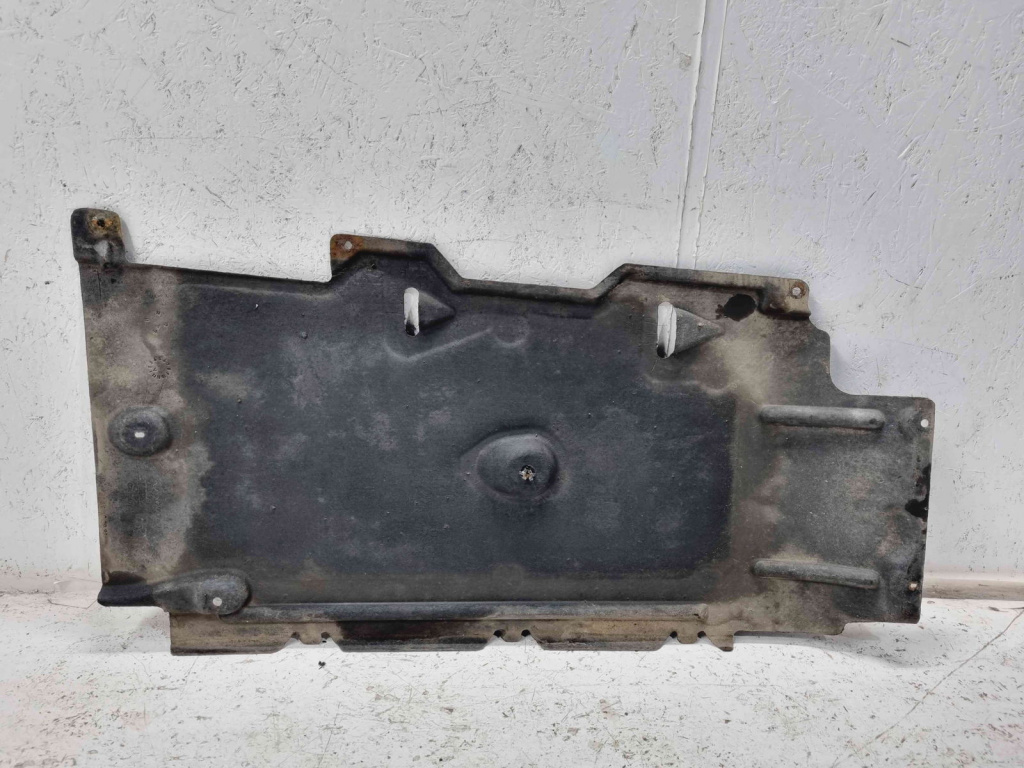 Scut lateral dreapta Volvo V40 [Fabr 2013-2019] 31383362