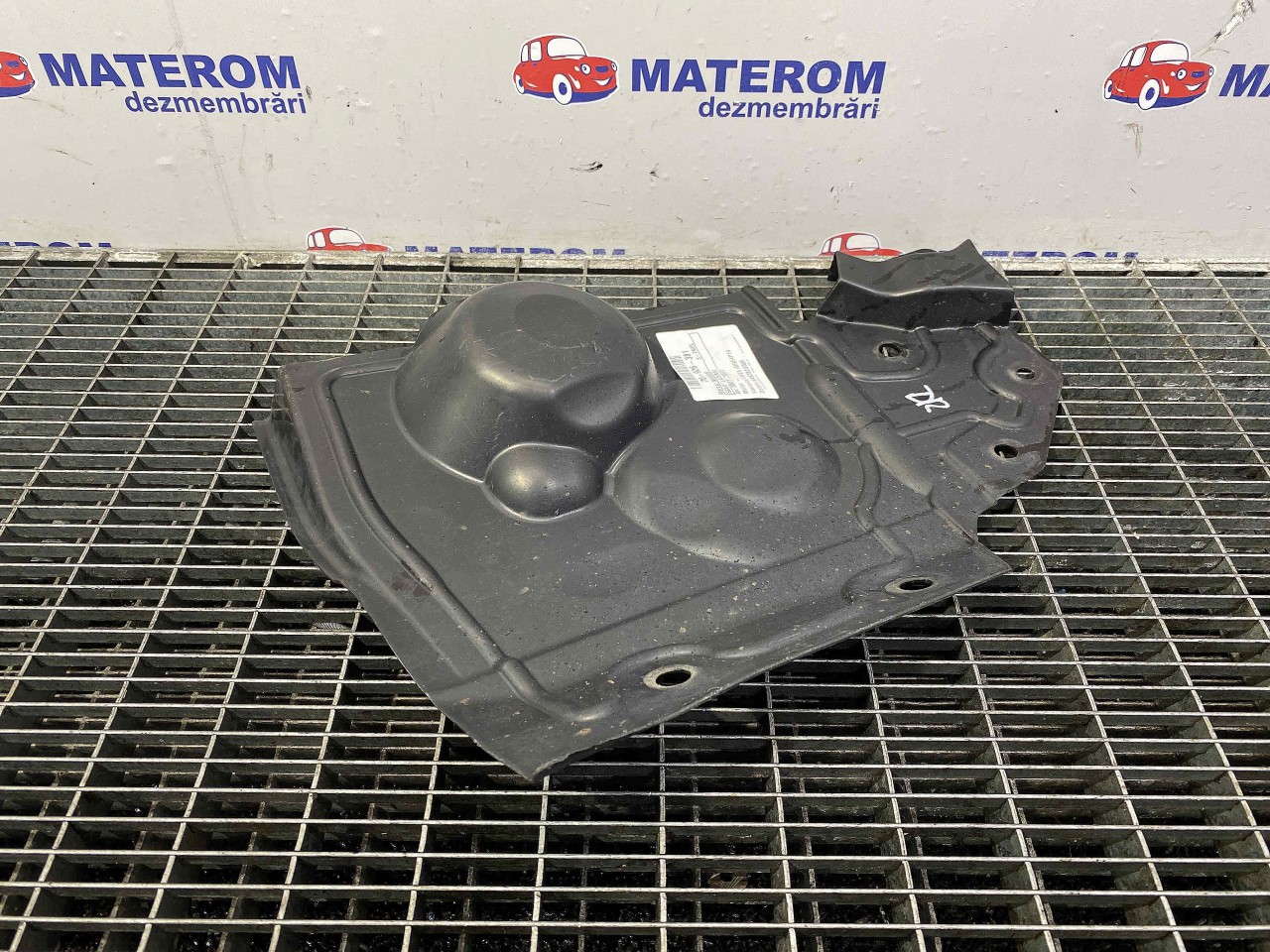 SCUT LATERAL NISSAN X-TRAIL - - (2007 2014)
