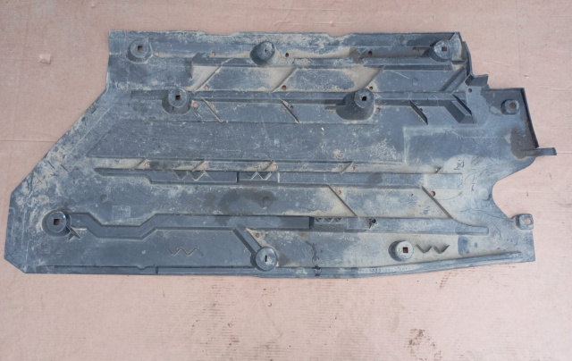 Scut lateral stanga 555270001R Renault Laguna 3 [facelift] [2011 - 2015]