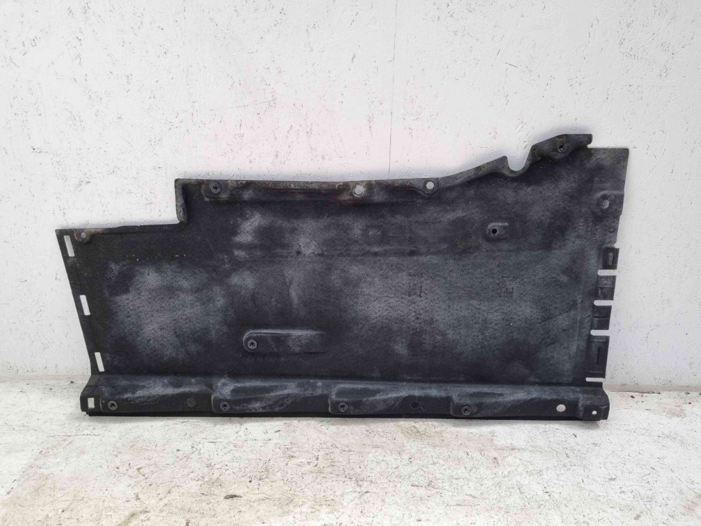 Scut lateral stanga Audi A6 (4G5, C7) Avant [Fabr 2011-2017] 4G0825207E