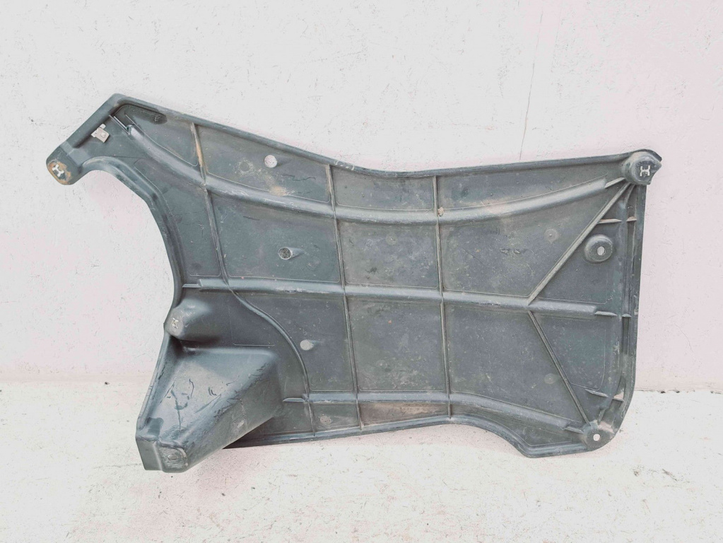 Scut lateral stanga Audi A6 (4G5, C7) Avant [Fabr 2011-2017] 4G0825219C