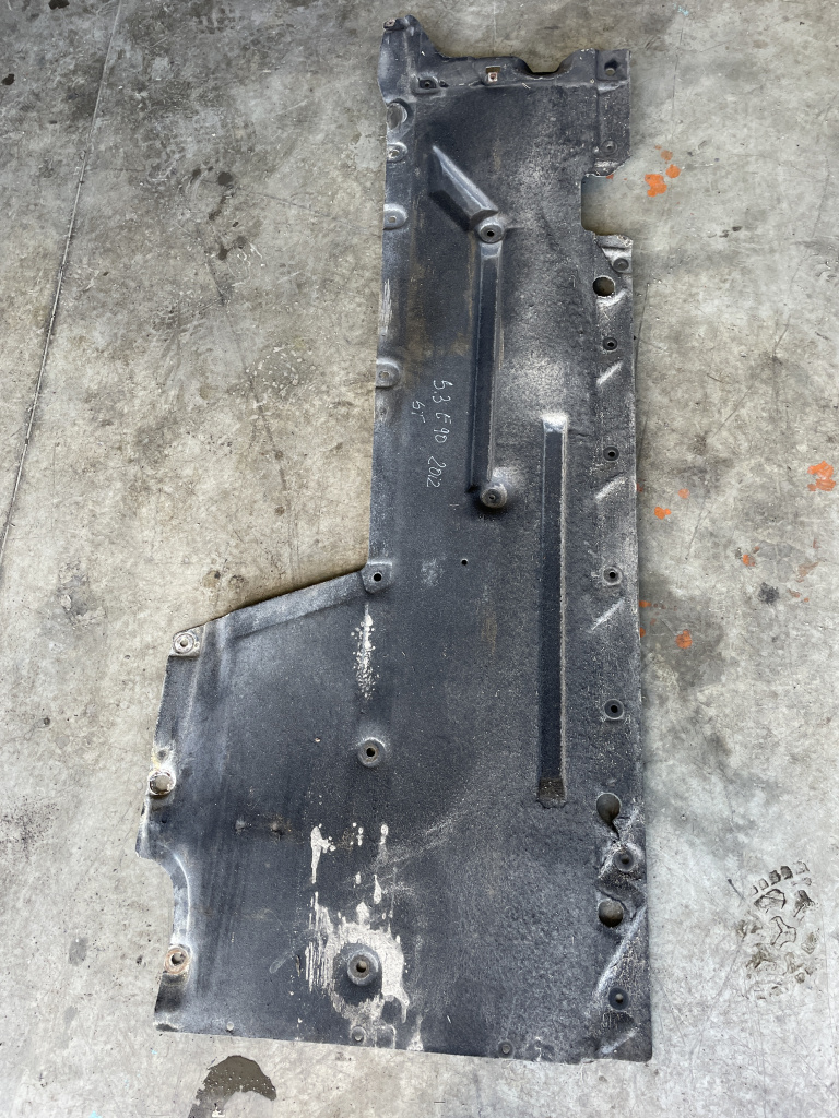 Scut lateral stanga BMW 320 F30 2.0 Motorina 2012
