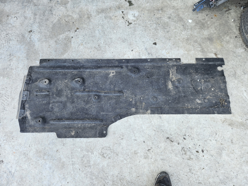 Scut lateral stanga BMW 320 F30 2.0 Motorina 2015, 7659391