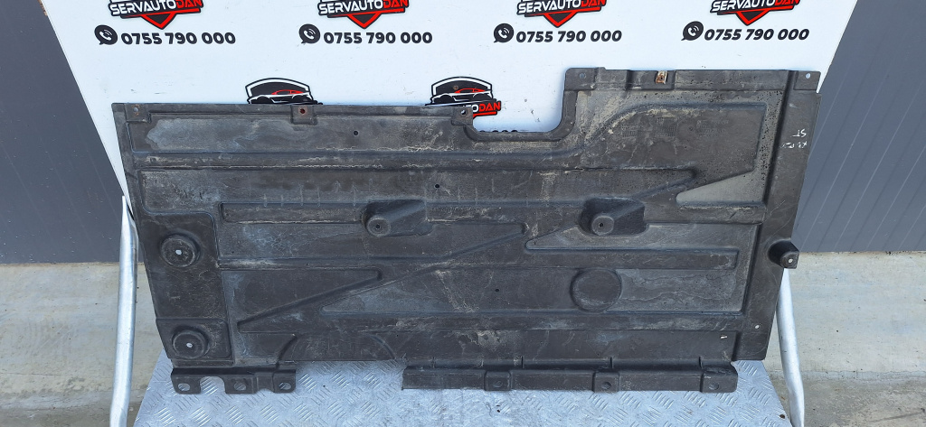 Scut lateral stanga BMW X3 (2010-2017) [F25] 2.0 Motorina 2014, 7213671