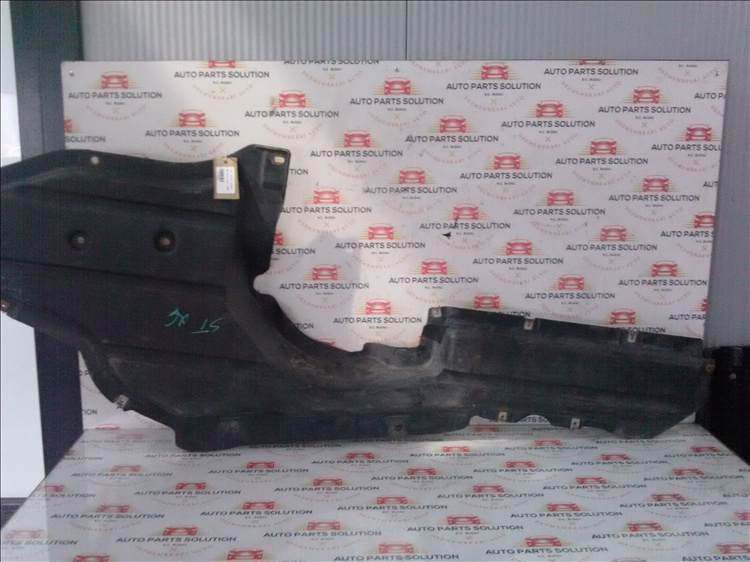 Scut lateral stanga BMW X6 an fabr. 2009