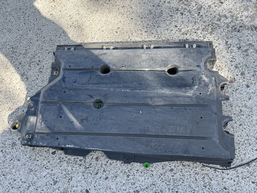 Scut lateral stanga Citroen C4 - Benzina 2022, 9842679880