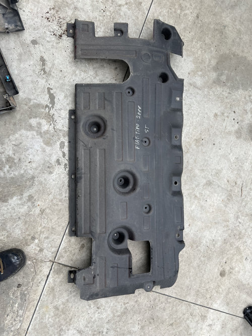 Scut lateral stanga Fiat Tipo - Benzina 2018, 52015933