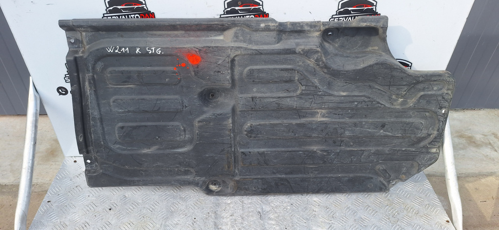 Scut lateral stanga Mercedes-Benz E-Class (2002-2008) [W211] 2.2 Motorina 2008, A2116192138
