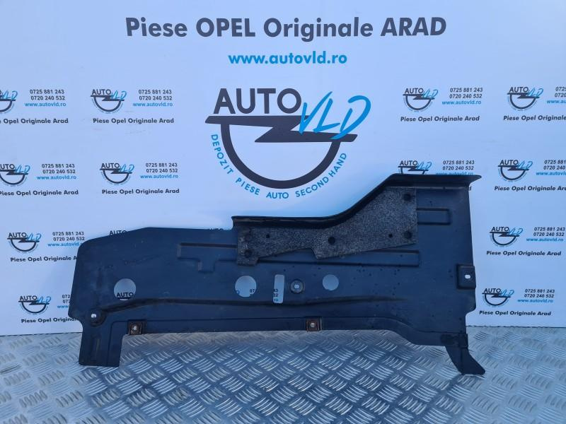 Scut lateral stanga Opel Astra J Facelift 2012-2018 13239596