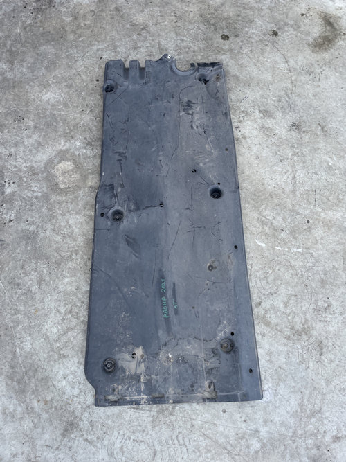 Scut lateral stanga Seat ARONA 2021