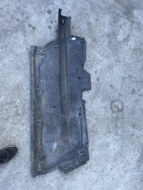 Scut lateral stanga Seat Ibiza 1.2 Benzina 2012, 6Q0825201H