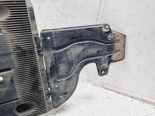 Scut lateral stanga Skoda Octavia 3 (5E3) [Fabr 2012-2020] 5Q0825201M
