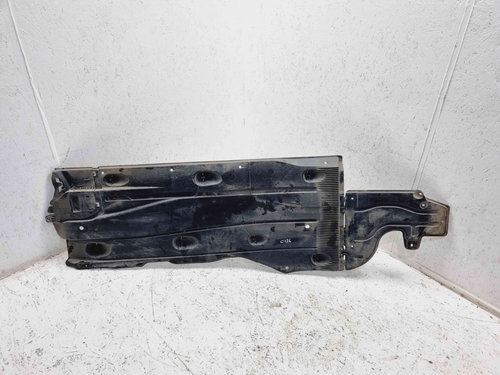 Scut lateral stanga Skoda Octavia 3 (5E3) [Fabr 2012-2020] 5Q0825201M
